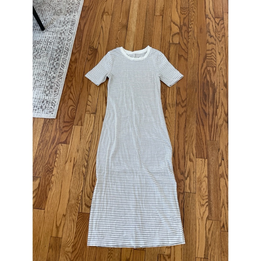 A NEW DAY Black & White Striped Maxi Dress
Size XS